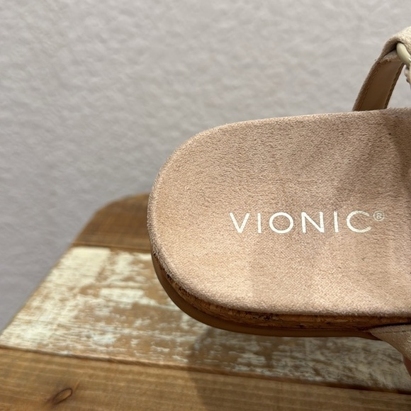 Vionic Kiera ll Metallic Sandals Size 7 - Picture 6 of 8